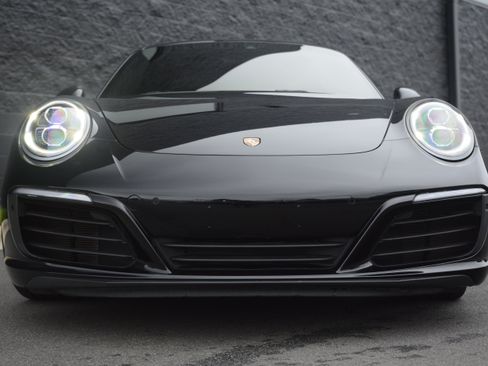 Certified 2018 Porsche 911 Carrera 4S AWD/4WD image 10