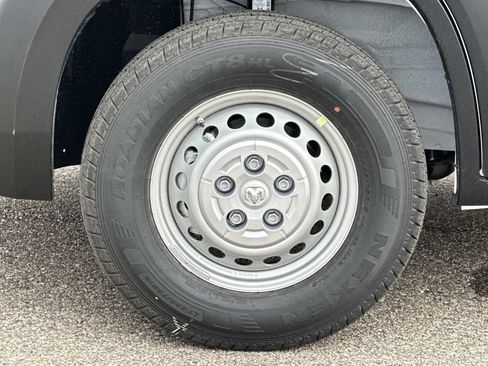 New 2026 RAM ProMaster 2500 w/ Convenience Group image 8