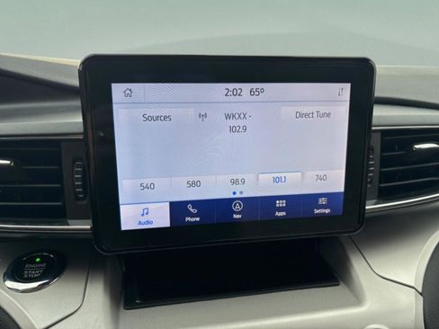 Used 2021 Ford Explorer XLT w/ Equipment Group 202A image 16