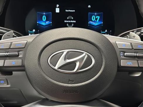 Used 2024 Hyundai Palisade SEL image 16