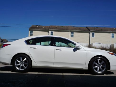 Used 2012 Acura TL w/ Technology Package FWD image 4