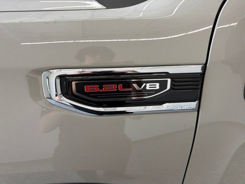 Used 2026 GMC Sierra 1500 Denali w/ Denali Reserve Package AWD/4WD image 9