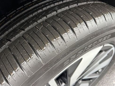 New 2026 Volkswagen Atlas SE image 8