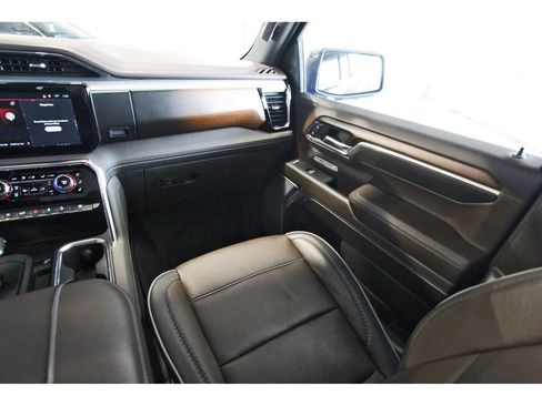Used 2024 GMC Sierra 1500 Denali AWD/4WD image 14