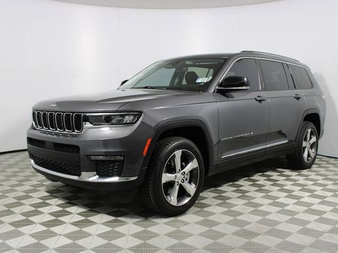 Used 2021 Jeep Grand Cherokee L Limited image 3