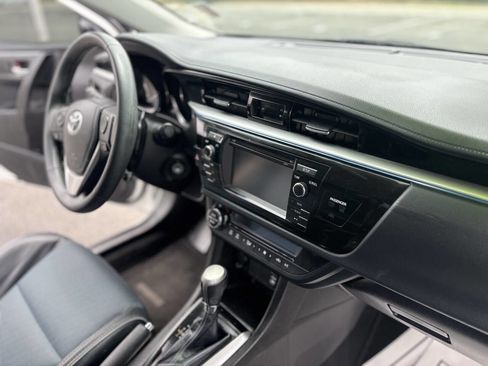 Used 2016 Toyota Corolla S FWD image 21