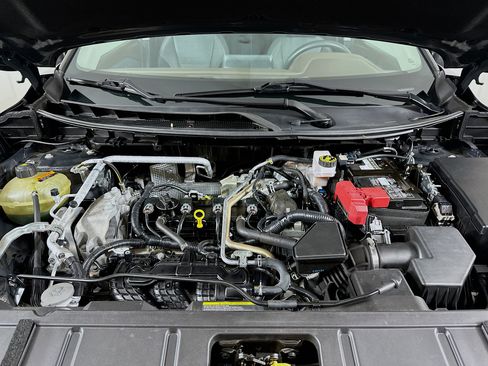 Used 2021 Nissan Rogue S AWD/4WD image 31