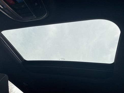 Used 2025 Jeep Grand Cherokee Laredo X image 23