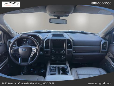 Used 2019 Ford Expedition XLT w/ Equipment Group 202A RWD image 29