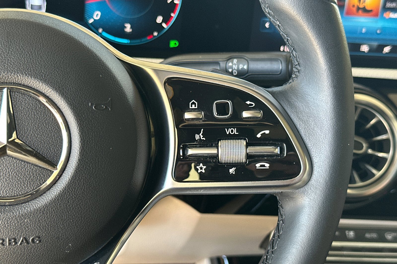 Certified 2023 Mercedes-Benz CLA 250 image 32