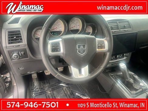 Used 2014 Dodge Challenger R/T RWD image 17