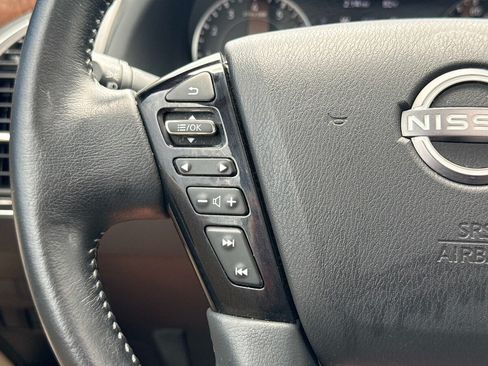 Used 2022 Nissan Armada SL w/ Captain's Chairs Package AWD/4WD image 26