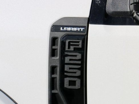 New 2026 Ford F250 Lariat w/ Black Appearance Package AWD/4WD image 13