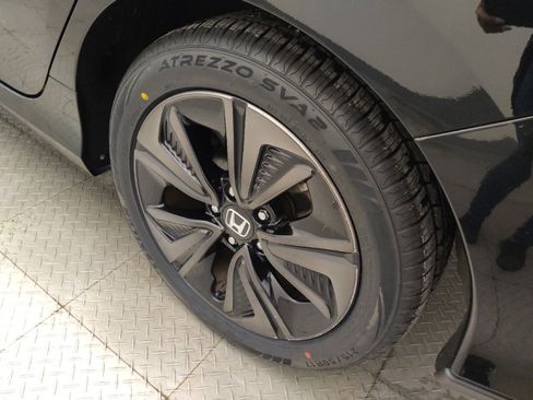 Used 2019 Honda Civic EX image 31