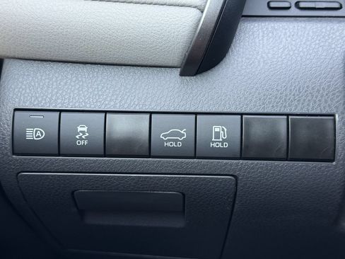 Used 2024 Toyota Camry SE FWD image 14