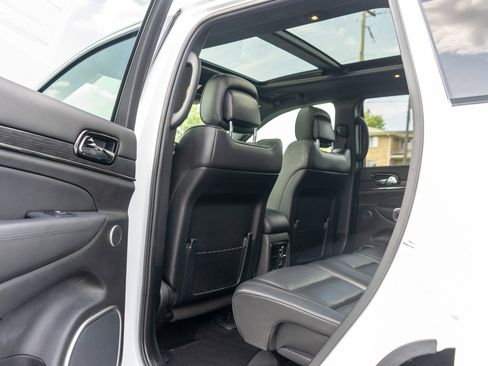 Used 2021 Jeep Grand Cherokee High Altitude AWD/4WD image 29