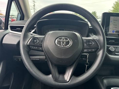 Used 2023 Toyota Corolla LE image 15