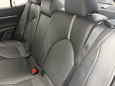 Used 2018 Toyota Camry XSE image 34