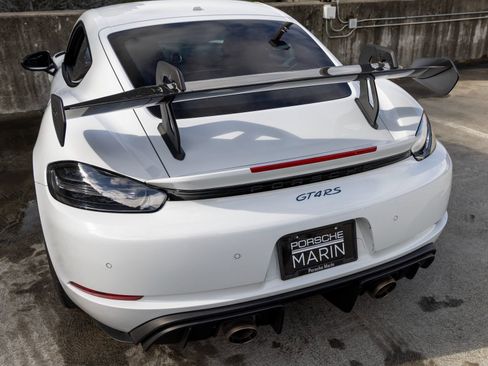 Certified 2023 Porsche 718 Cayman GT4 RS RWD image 27