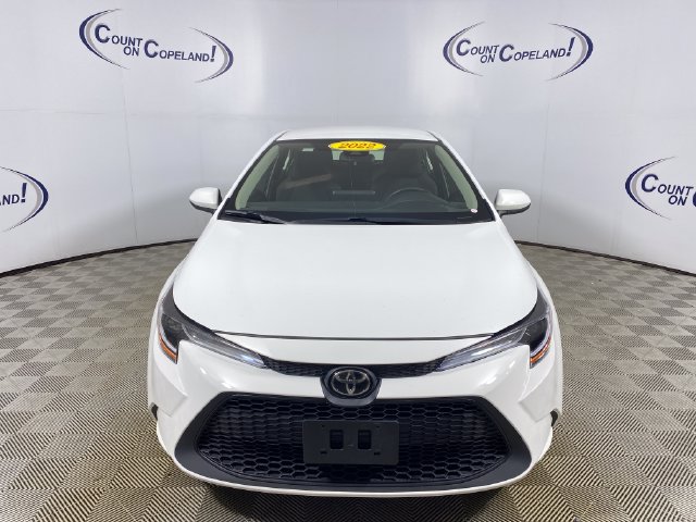 Certified 2022 Toyota Corolla LE FWD image 2