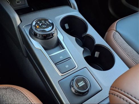 New 2025 Ford Bronco Sport Outer Banks w/ Outer Banks Tech Package+ AWD/4WD image 9