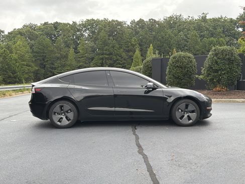 Used 2023 Tesla Model 3 Standard Range RWD image 5