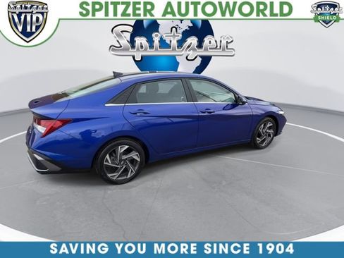 Used 2024 Hyundai Elantra SEL w/ Convenience Package image 9