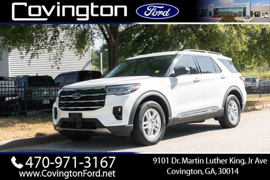 Used 2025 Ford Explorer Active w/ Active Comfort Package RWD image 1