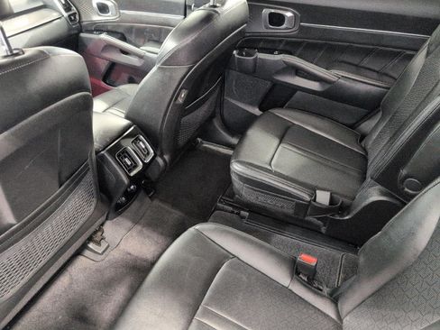 Used 2023 Kia Sorento SX AWD/4WD image 21