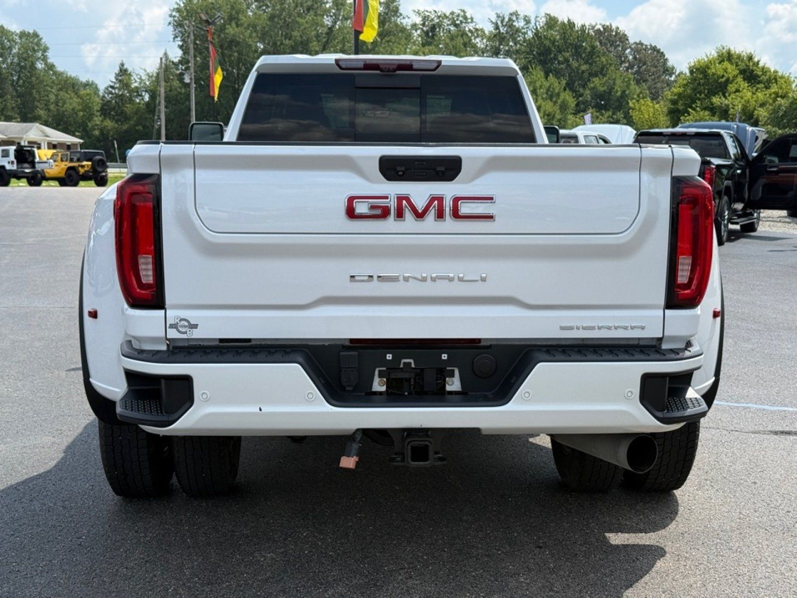 Used 2020 GMC Sierra 3500 Denali w/ Denali Ultimate Package AWD/4WD image 7