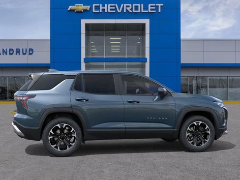 New 2027 Chevrolet Equinox LT w/ LPO, Floor Liner Package AWD/4WD image 5