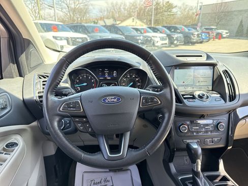 Used 2017 Ford Escape Titanium image 29