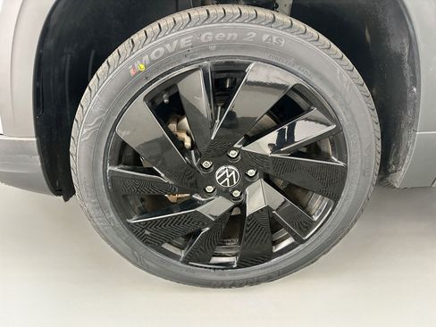 Used 2023 Volkswagen Taos SEL w/ Black Wheel Package AWD/4WD image 36