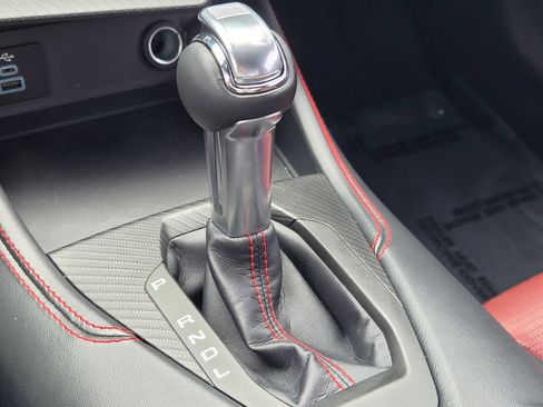 Used 2025 Ford Mustang Premium RWD image 30