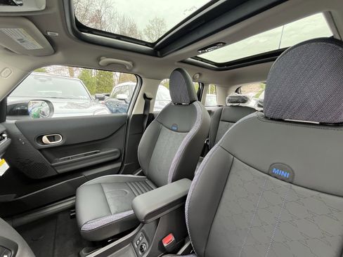 Used 2025 MINI Cooper S image 17