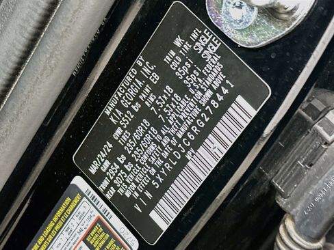 Used 2024 Kia Sorento S AWD/4WD image 12