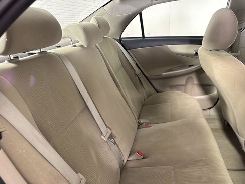 Used 2011 Toyota Corolla LE FWD image 18