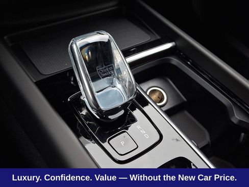 New 2026 Volvo XC60 B5 Plus w/ Protection Package Premier AWD/4WD image 8