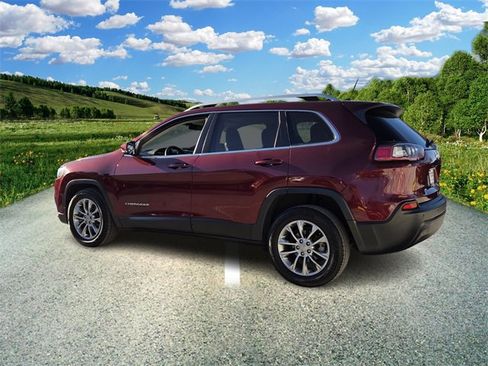 Certified 2019 Jeep Cherokee Latitude Plus image 4