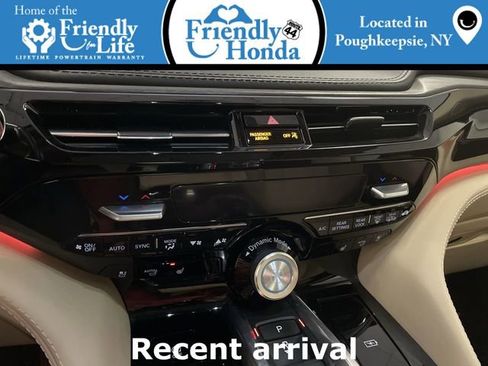 Used 2022 Acura MDX Advance image 19