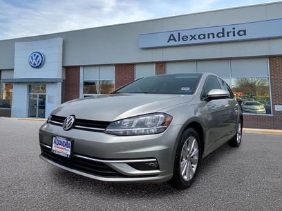 Used 2018 Volkswagen Golf SE