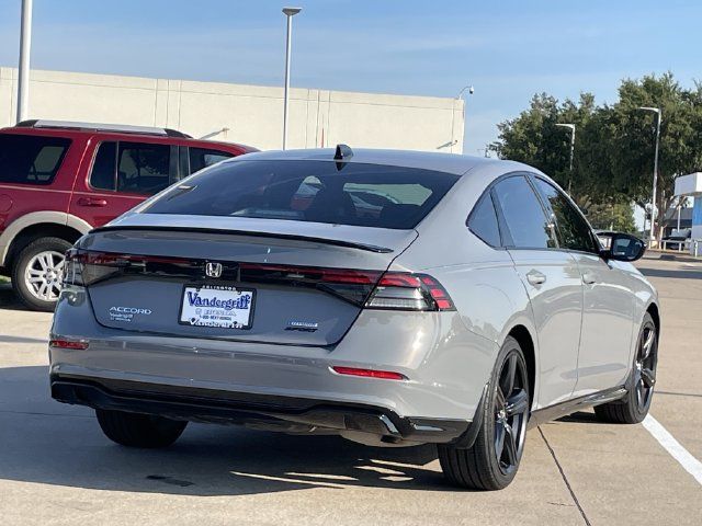 Used 2025 Honda Accord Sport image 4