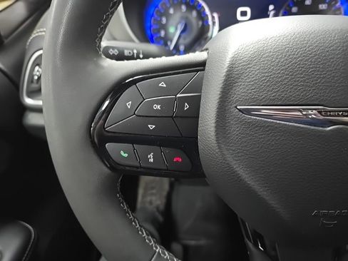 Used 2022 Chrysler Pacifica Limited w/ S Appearance Package image 20