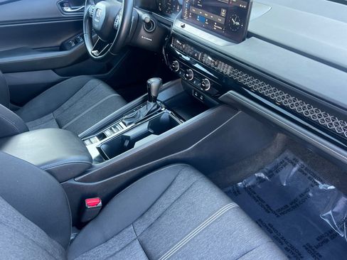 Used 2024 Honda Accord Sport image 32