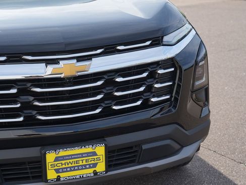 Used 2025 Chevrolet Equinox LT AWD/4WD image 9