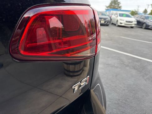 Used 2015 Volkswagen Golf Launch Edition image 27