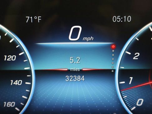 Certified 2022 Mercedes-Benz GLE 350 w/ 3rd Row Seat Package image 18