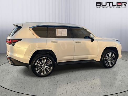 Certified 2025 Lexus LX 600 4WD w/ Accessory Package (Z1) image 7