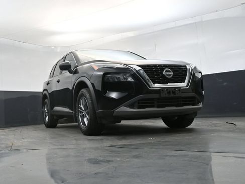 Used 2023 Nissan Rogue S AWD/4WD image 25