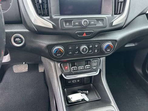 Used 2021 GMC Terrain SLE w/ Driver Convenience Package image 30